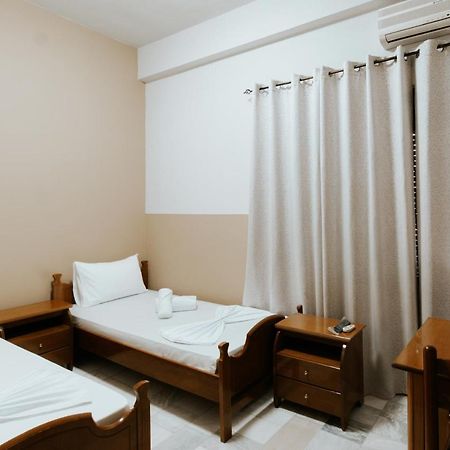 Hotel Lunxheria Gjirokaster Luaran gambar