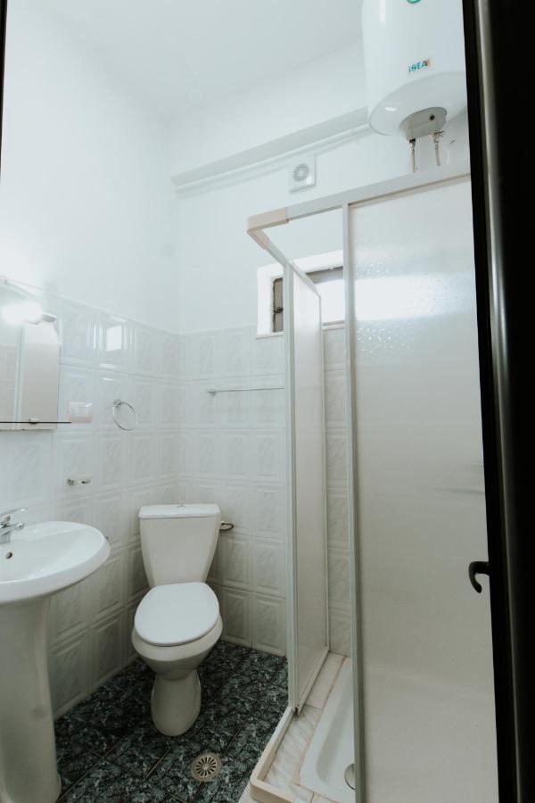 Hotel Lunxheria Gjirokaster Luaran gambar