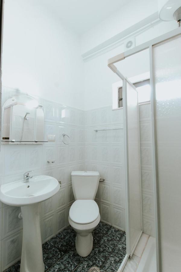 Hotel Lunxheria Gjirokaster Luaran gambar