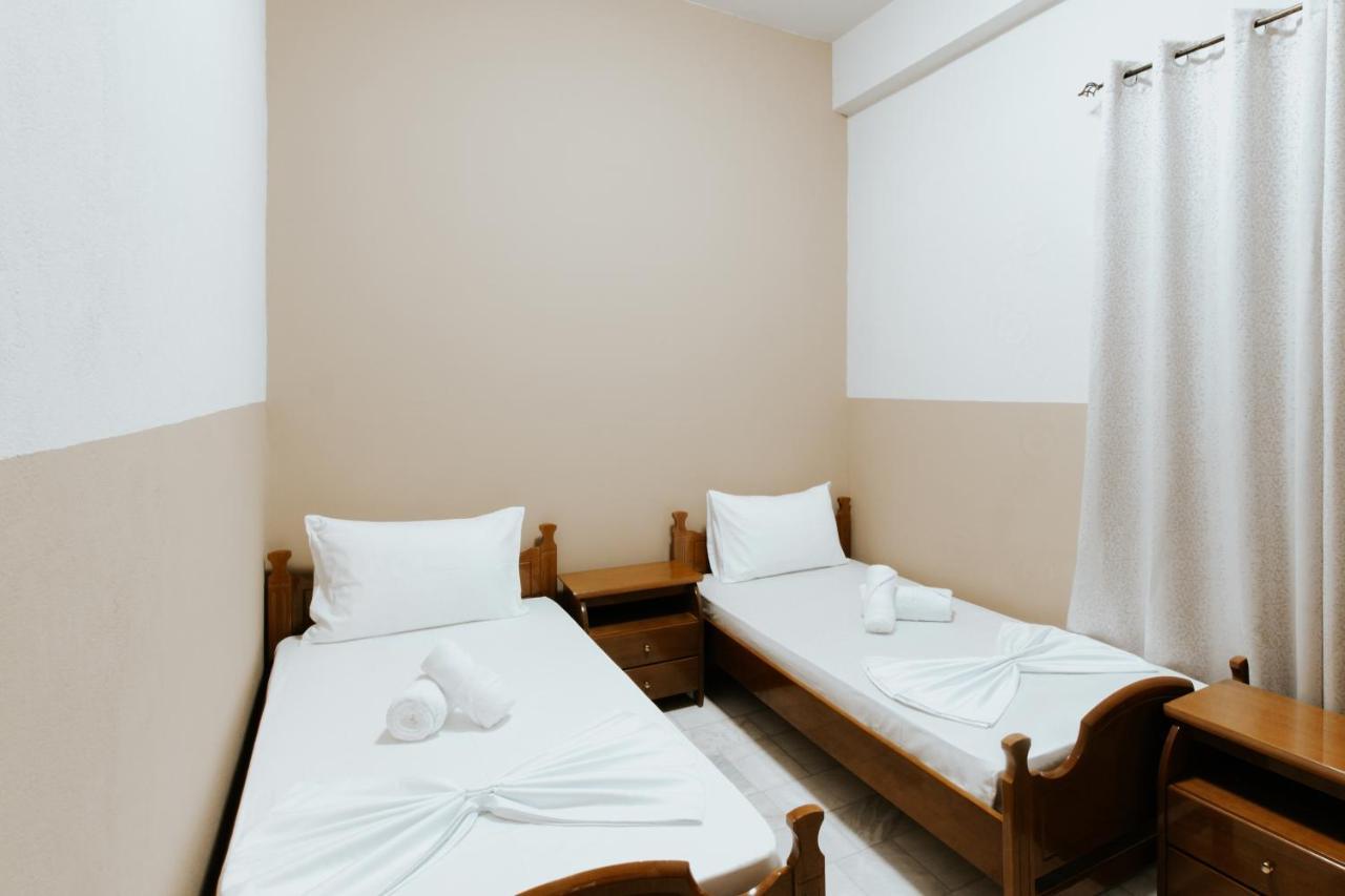 Hotel Lunxheria Gjirokaster Luaran gambar