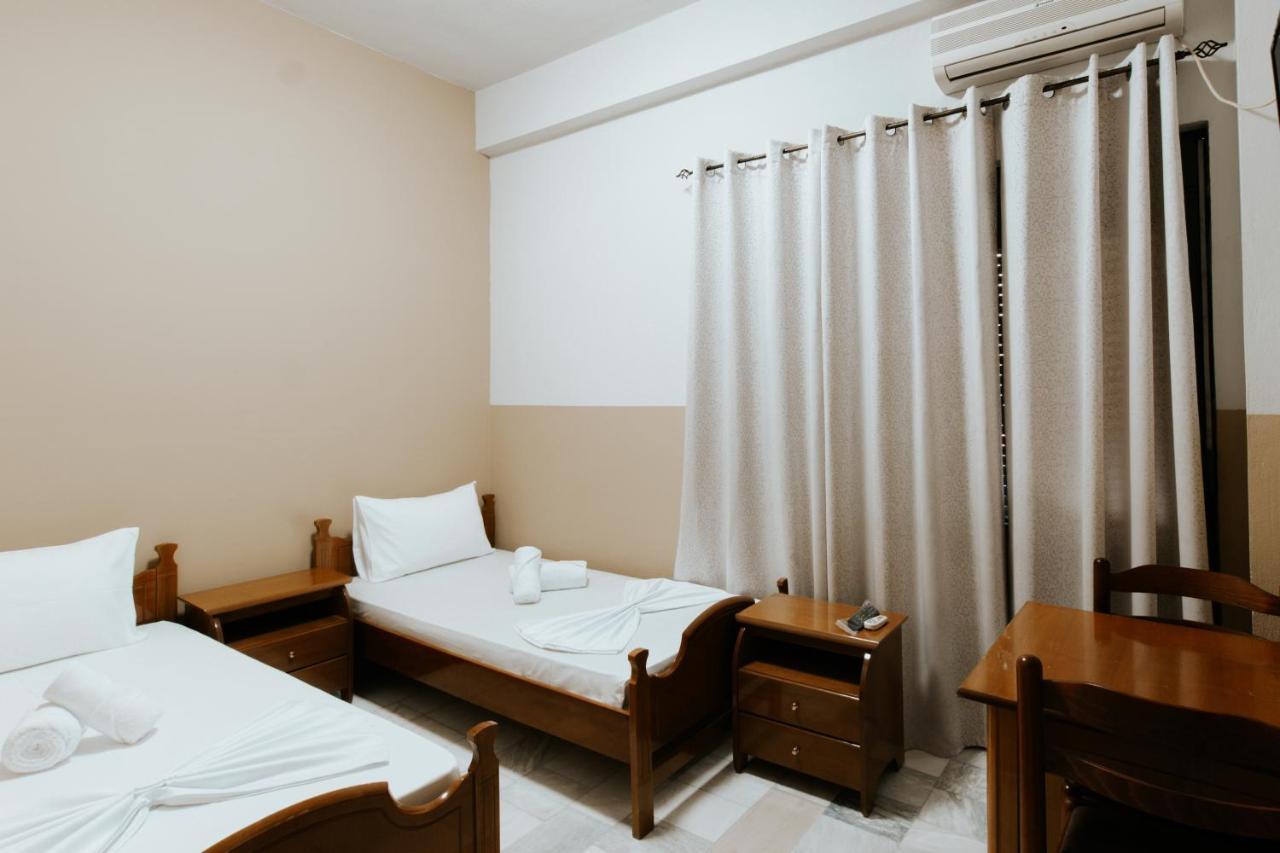 Hotel Lunxheria Gjirokaster Luaran gambar