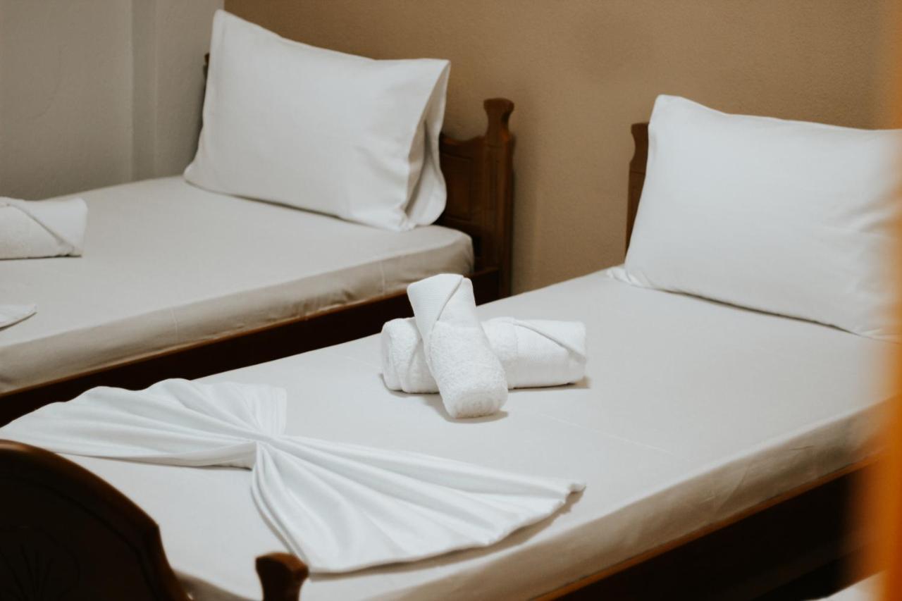 Hotel Lunxheria Gjirokaster Luaran gambar
