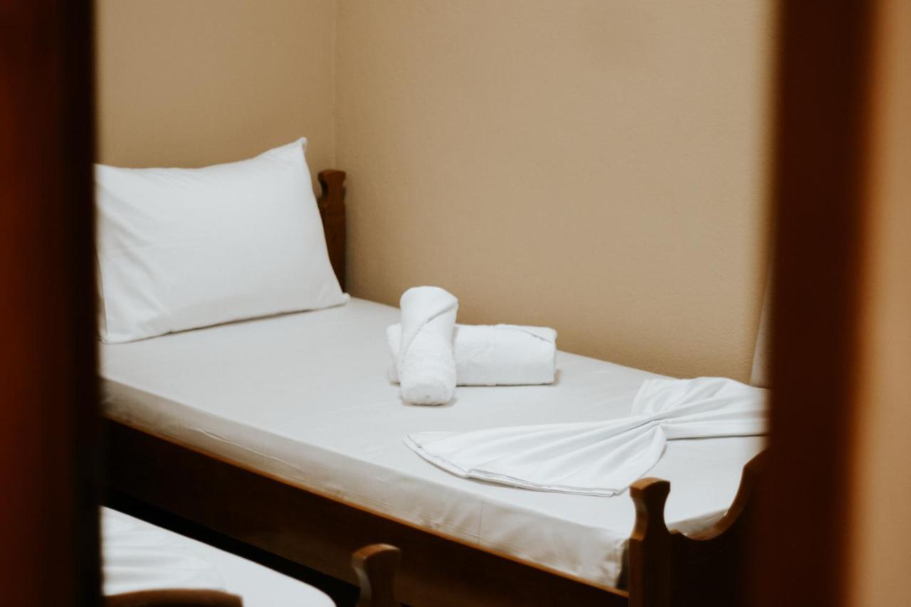 Hotel Lunxheria Gjirokaster Luaran gambar